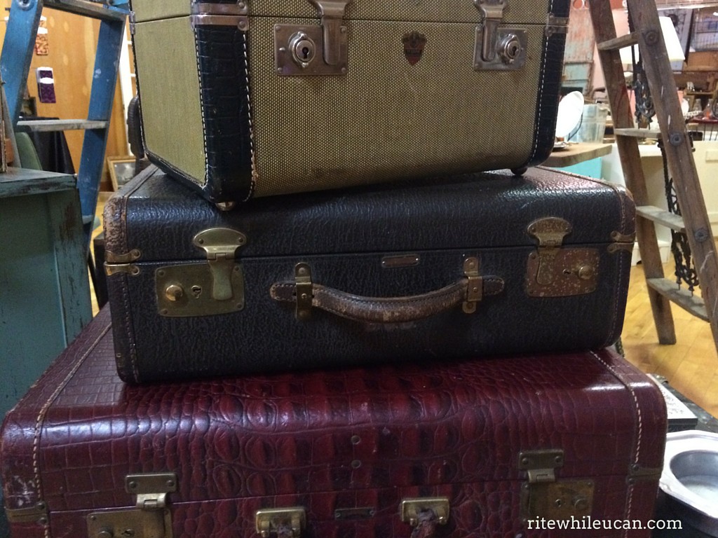 vintage, trunks, luggage, history